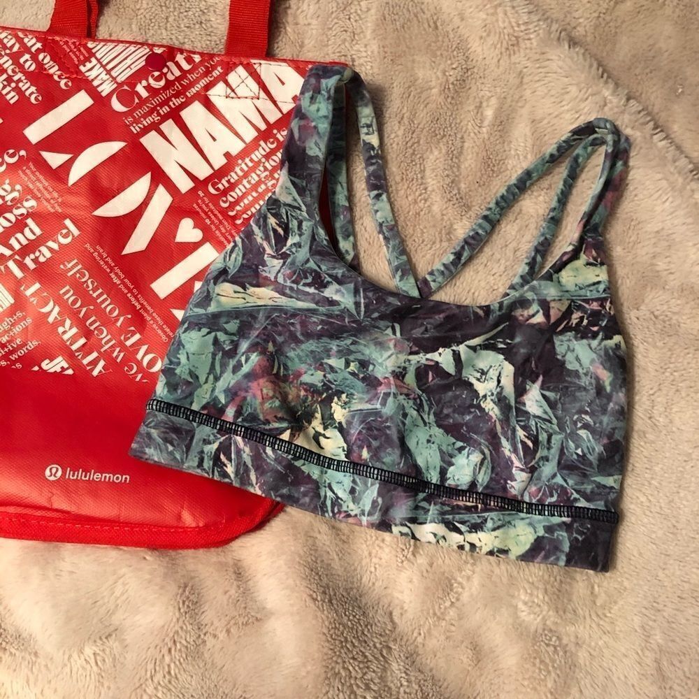 Lululemon energy bra